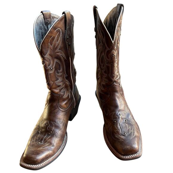 Ariat Womens "Legend Spirit" Square Toe Studs and Crosses Western Boots size 8 - Picture 14 of 16